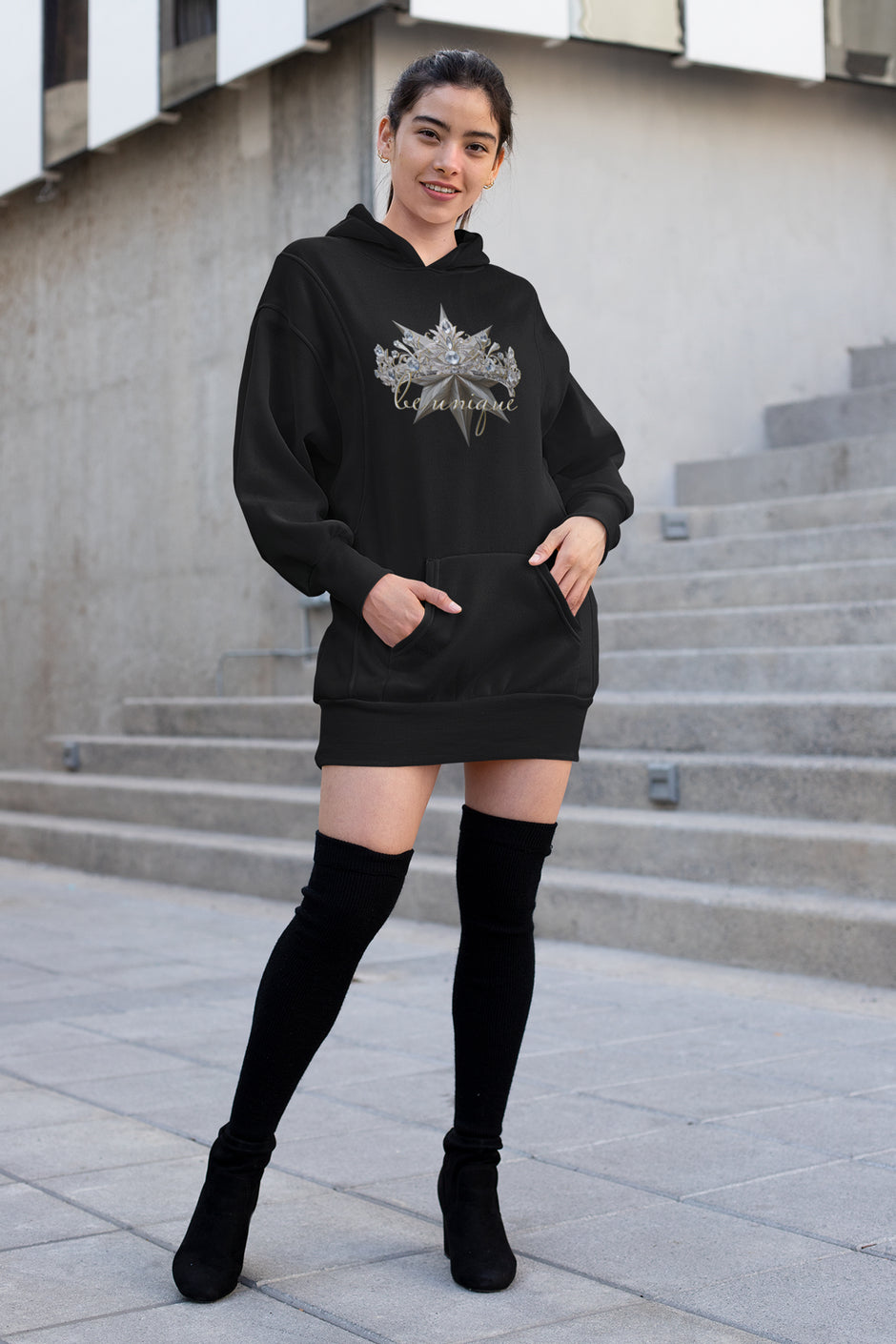 Snowtigz Hoodie mit funkelnder Krone und Stern