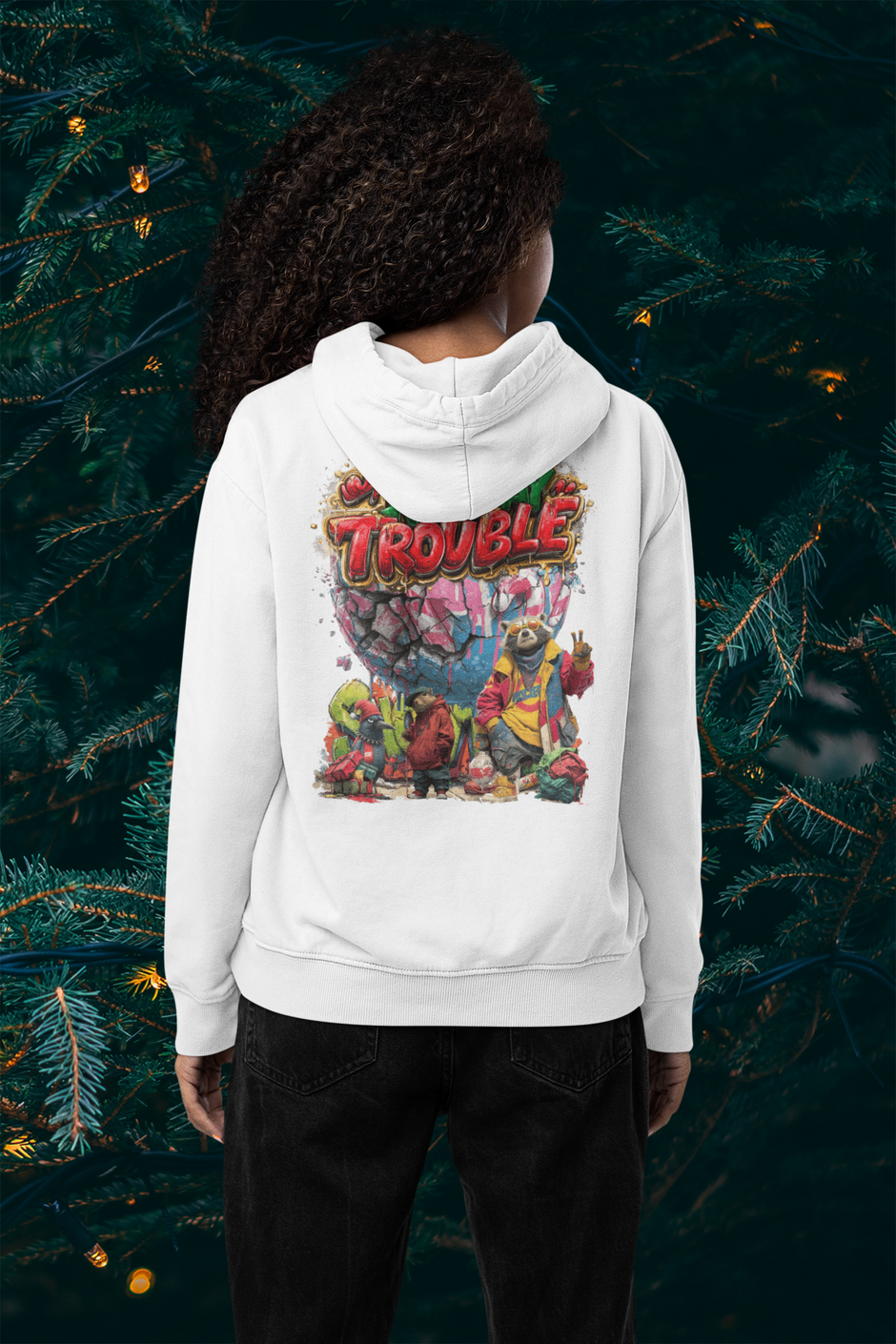 Snowtigz Holiday Trouble Hoodie – Weihnachtsdesign mit tierischen Streetstyle-Charakteren und Graffiti-Look