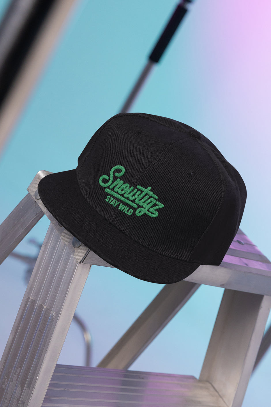 Snowtigz Unisex Snapback Cap Streetwear mit Stay Wild Schriftzug